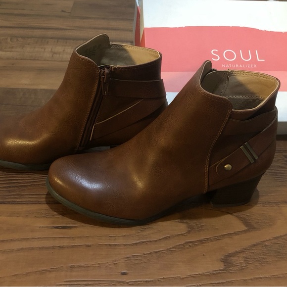 Naturalizer Soul Ankle Boots - Picture 2 of 5